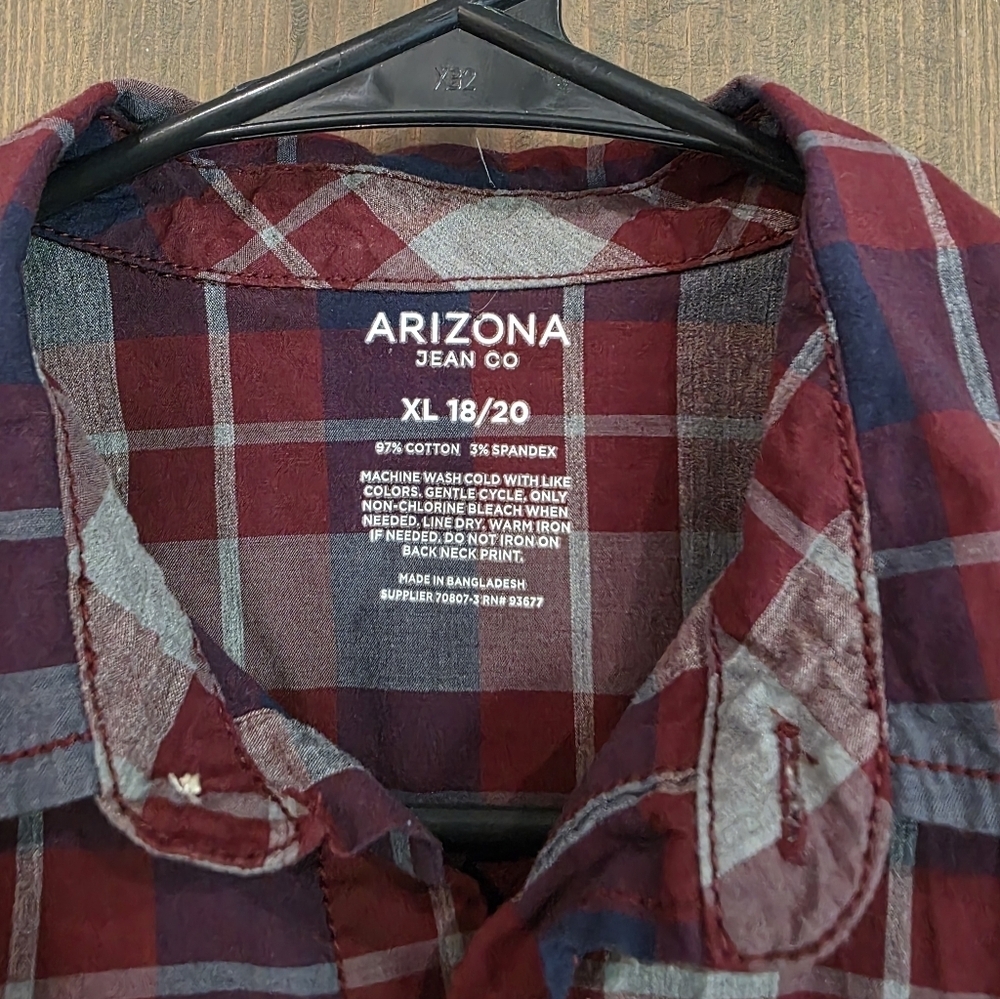 Arizona Jean Company Burgundy and Navy Plaid Shirt Youth Size XL 18/20 - Picture 2 of 3